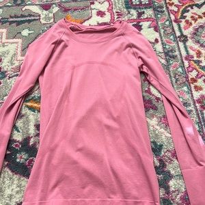 pink blossom lulu swiftly tech long sleeve